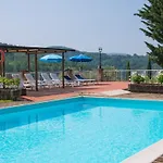 In Tuscany With Pool And Scenic Views Lejlighed *