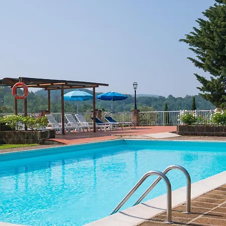 In With Garden And Pool Montaione