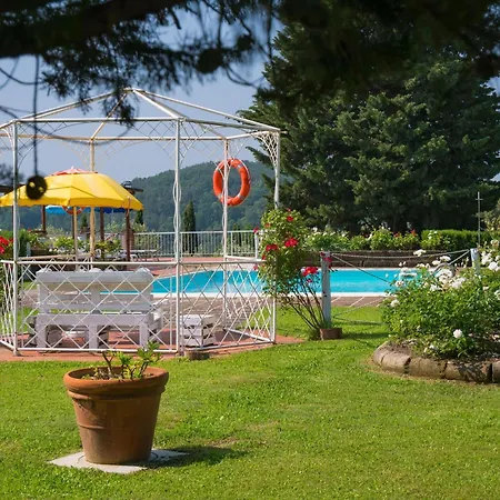 In Tuscany With Pool And Scenic Views