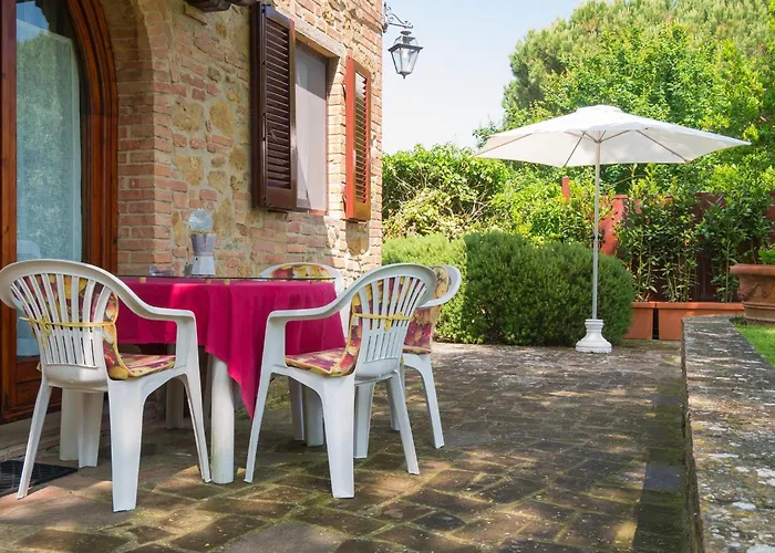 In Tuscany With Pool And Scenic Views Apartment *